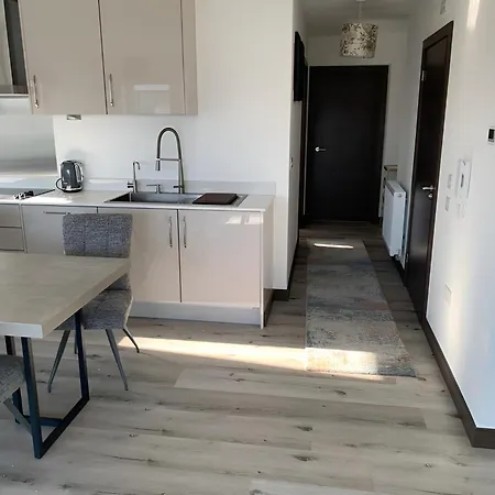 Raphvin Apex Abode Apartment Harlow Exterior photo
