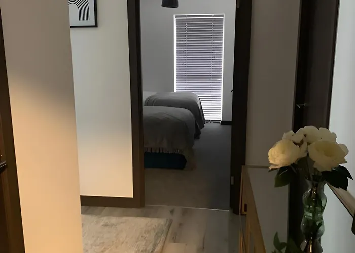 Raphvin Apex Abode