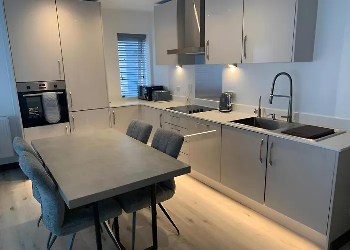 Raphvin Apex Abode