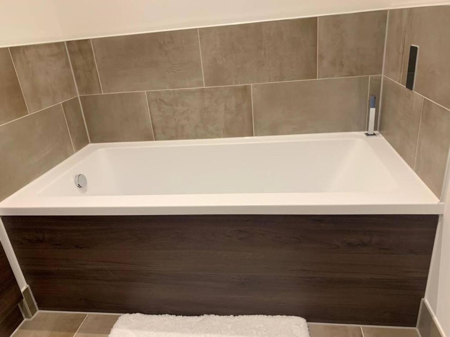 Raphvin Apex Abode Apartment Harlow