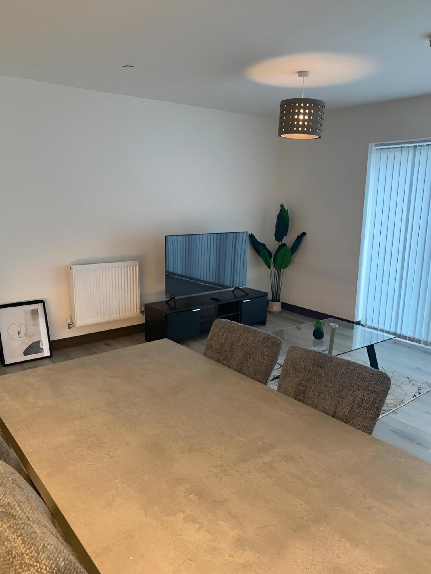 Raphvin Apex Abode * Harlow